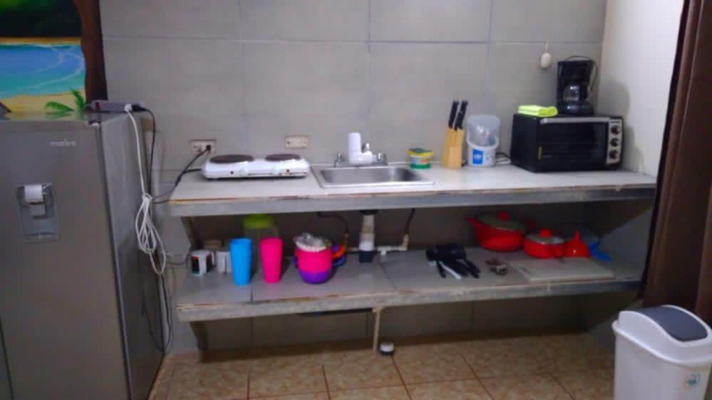 Be My Guest Cabinas Puerto Viejo de Talamanca Extérieur photo