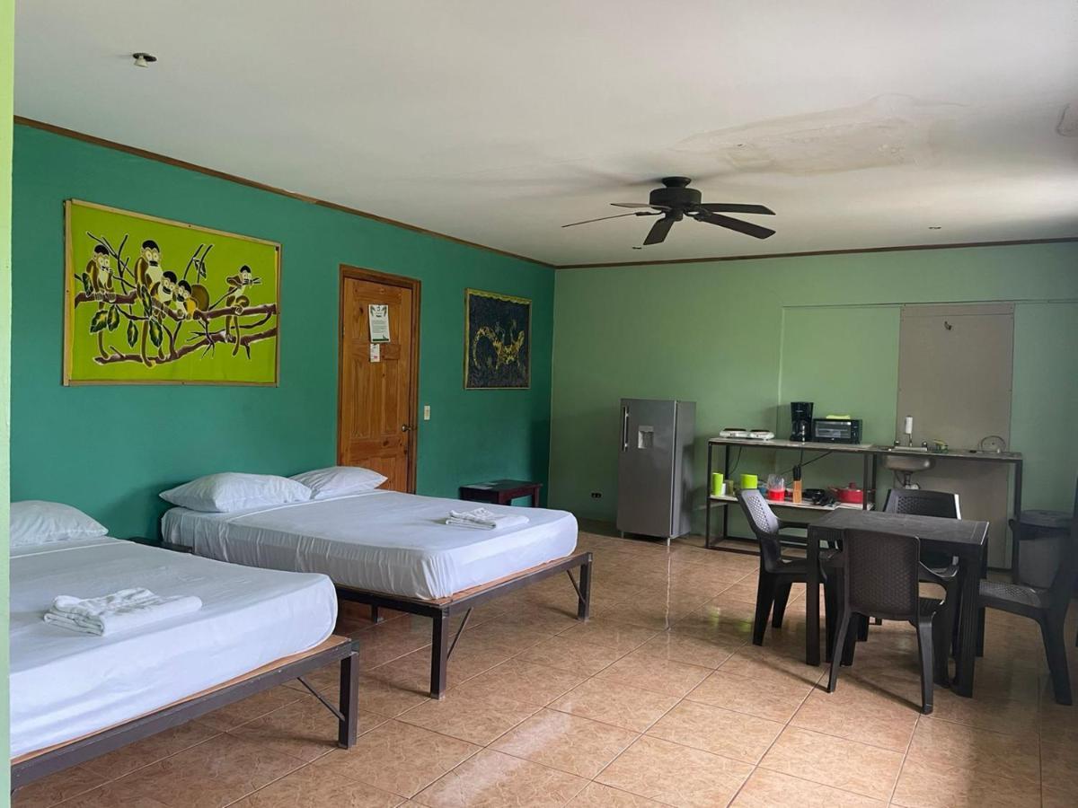 Be My Guest Cabinas Puerto Viejo de Talamanca Extérieur photo