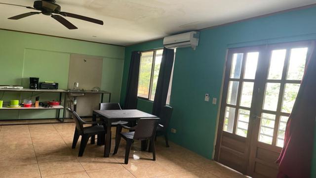 Be My Guest Cabinas Puerto Viejo de Talamanca Extérieur photo